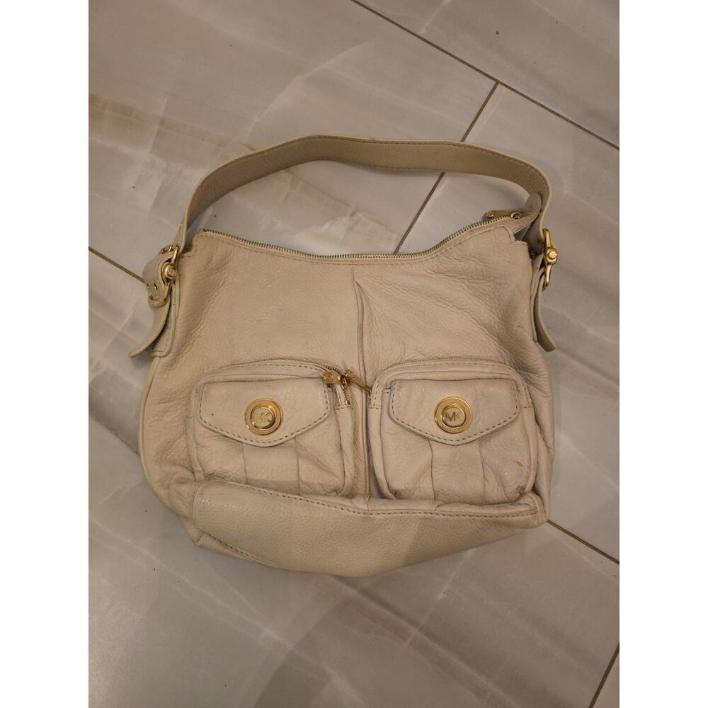 Michael Kors Satchel/Top Handle Bag